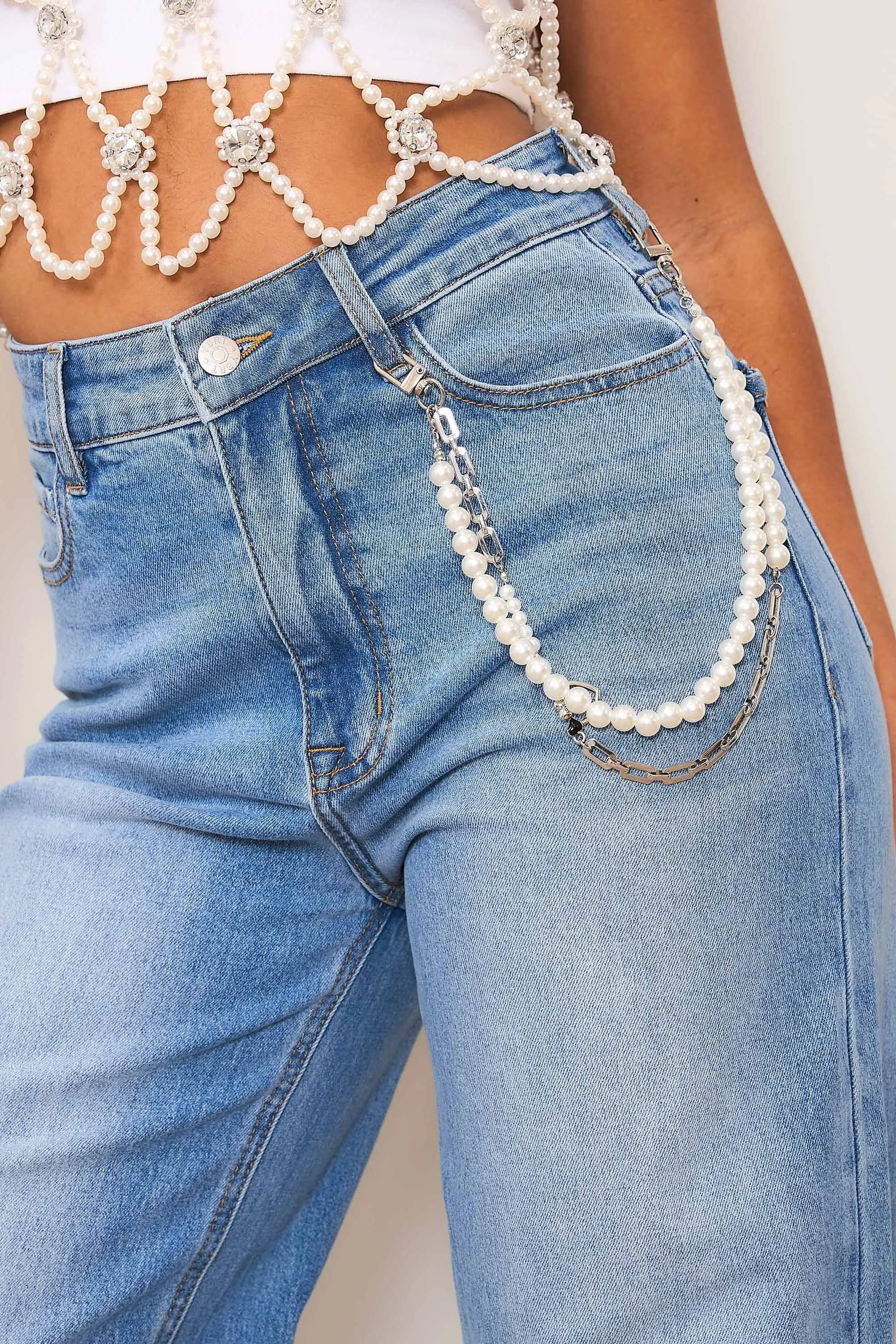 High-Rise Wide Leg Jeans With Pearl String