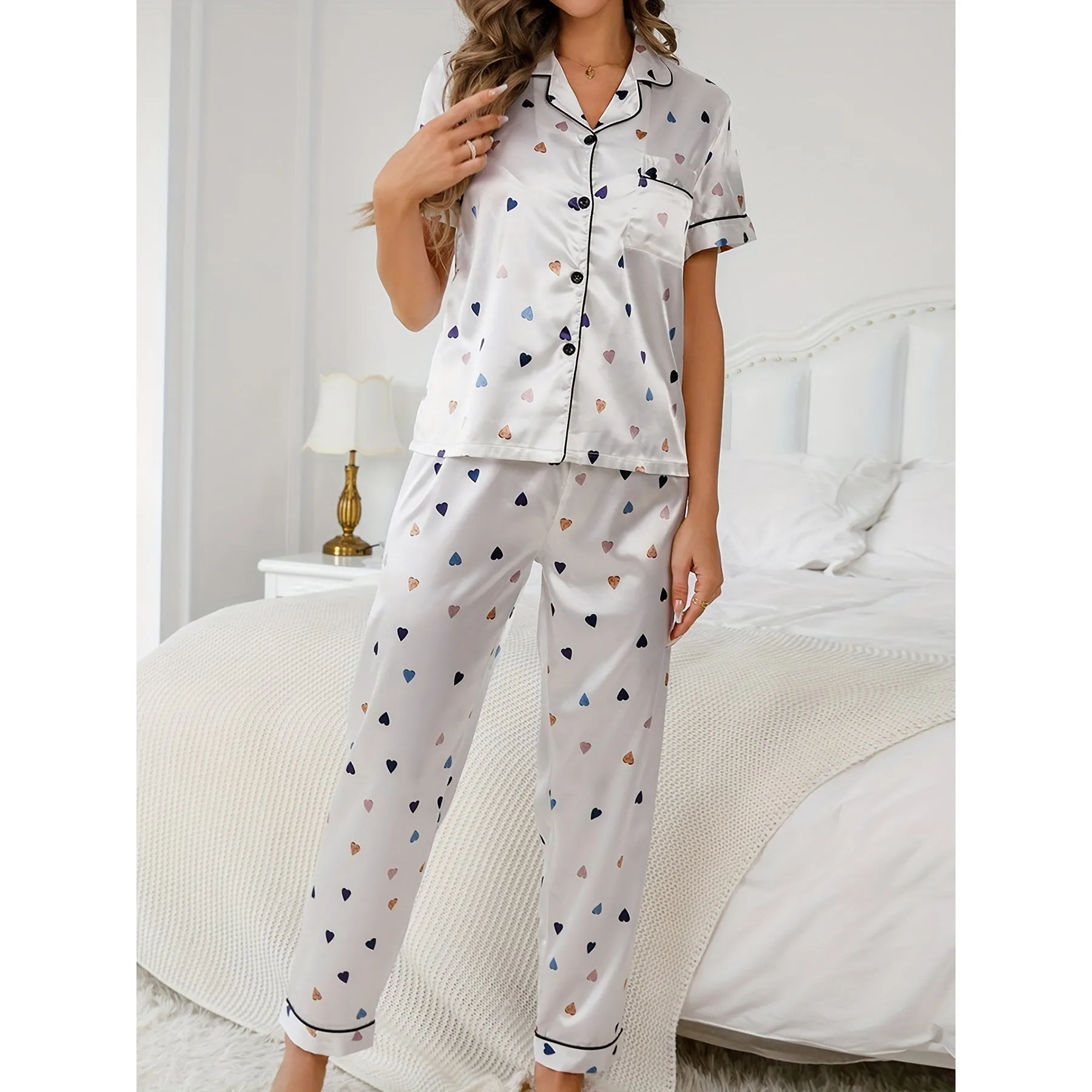 Love Heart Printed Silk Sleepwear Silk Pajamas Set For Women