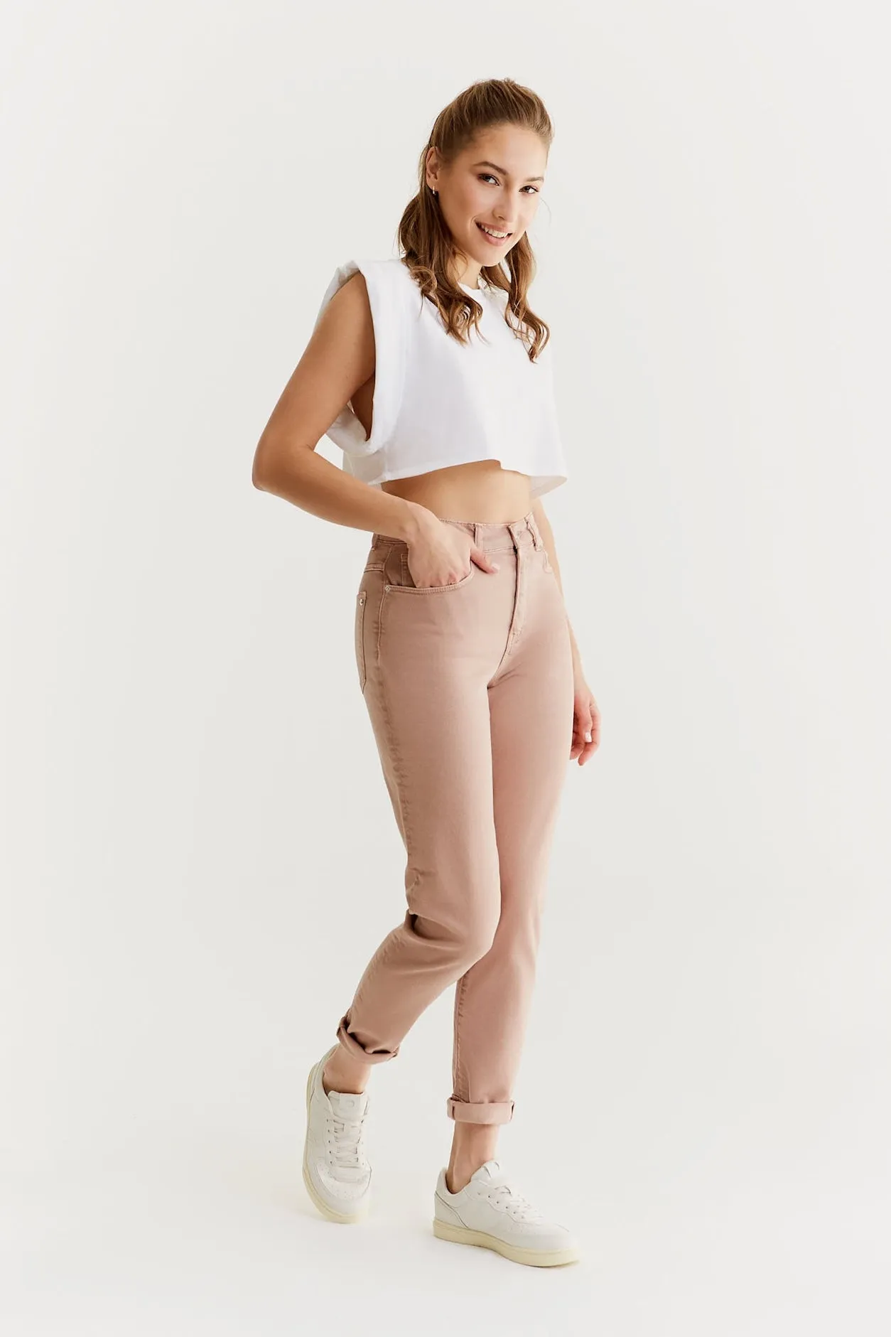 Lynn - Mid Waist 5 Pocket Mom Jeans - Dusty Rose