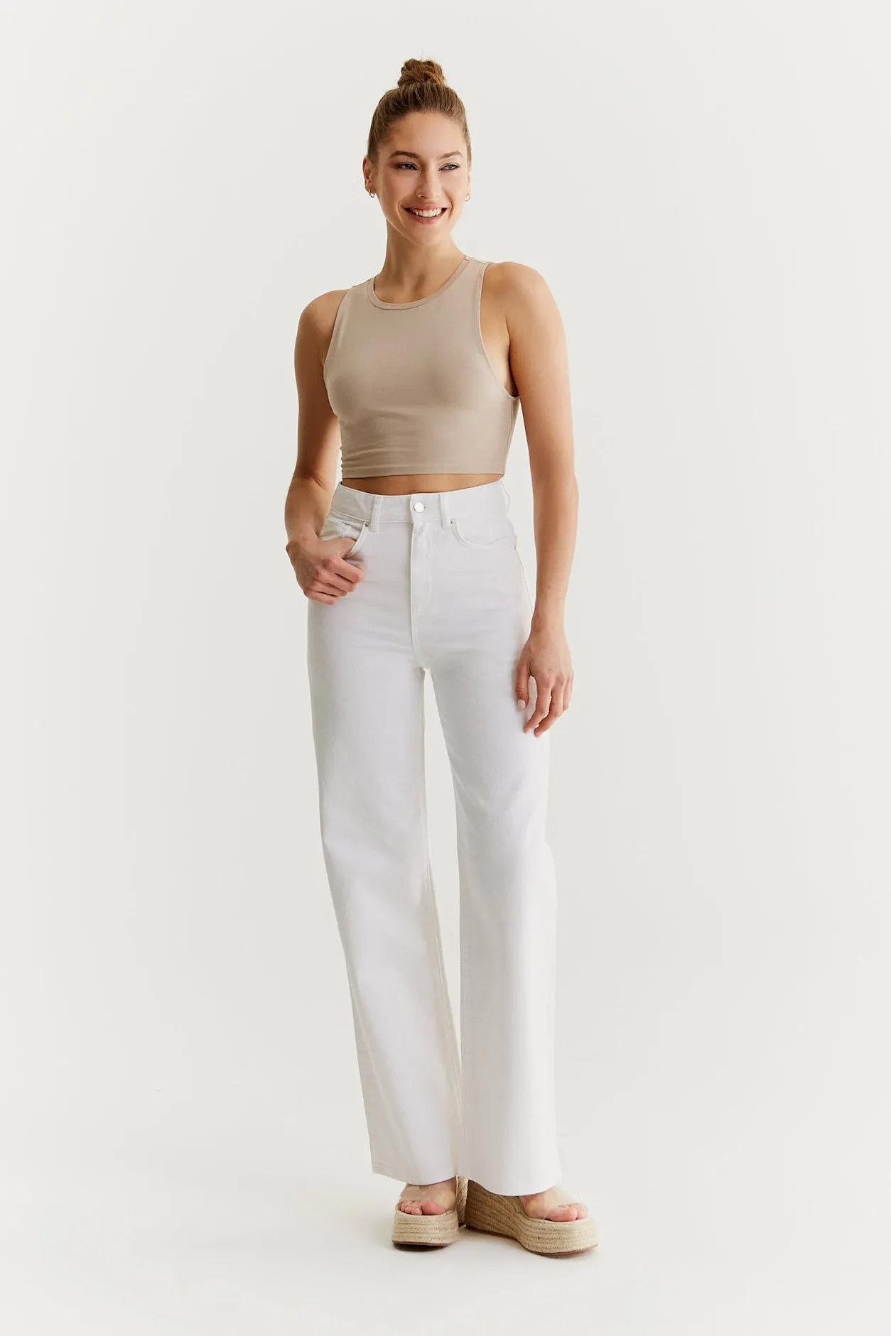 Maria - Ultra High Waist 5 Wide Leg Jeans - White