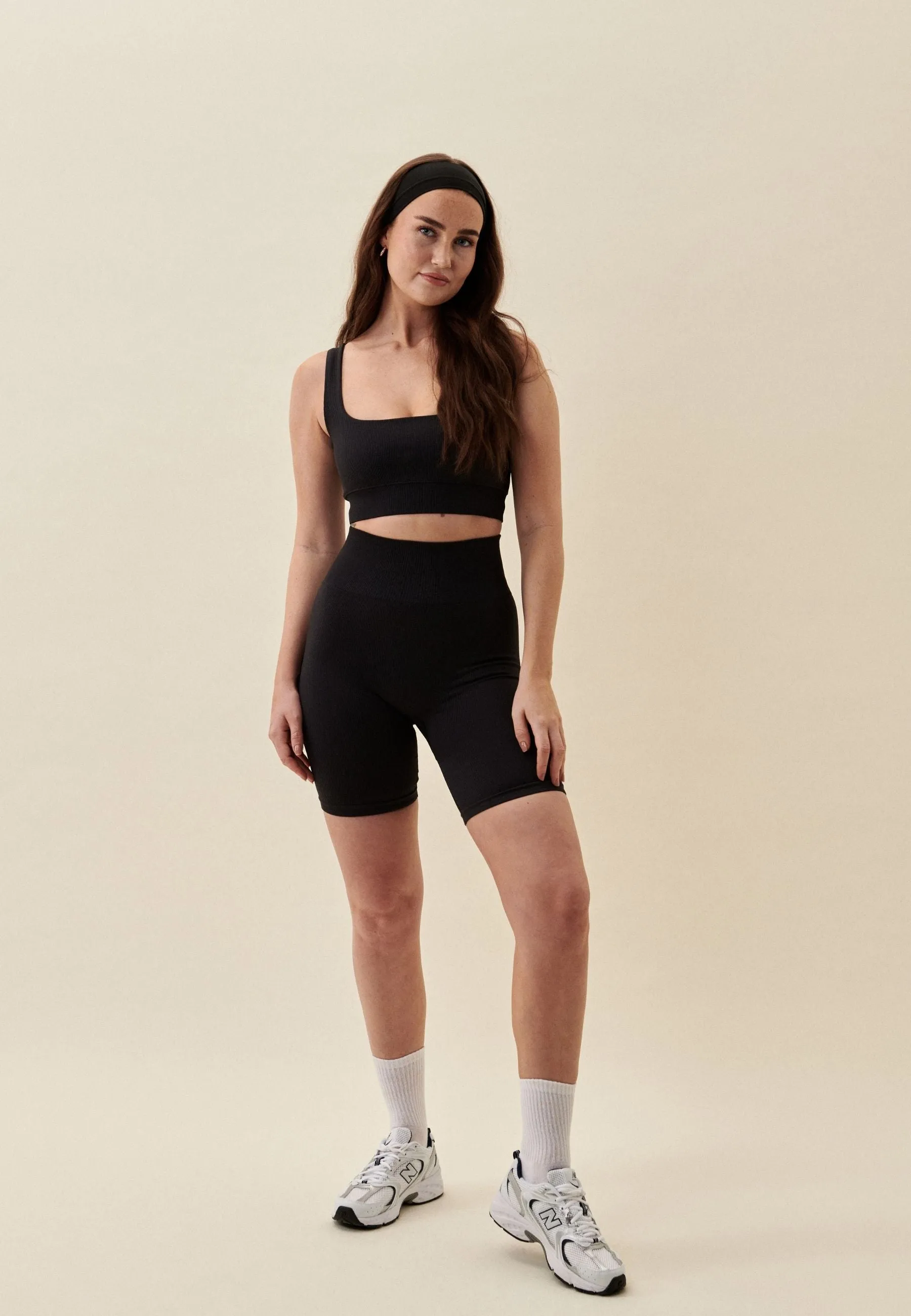 Ribbed Seamless Shorts - Dusty Black