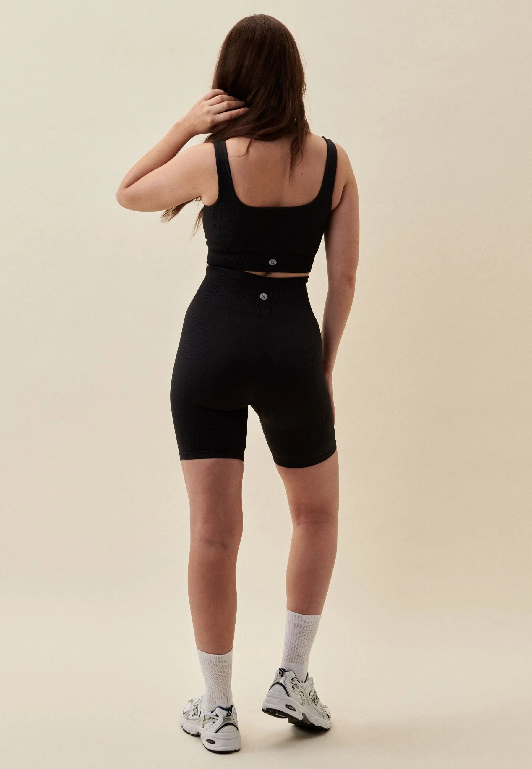 Ribbed Seamless Shorts - Dusty Black