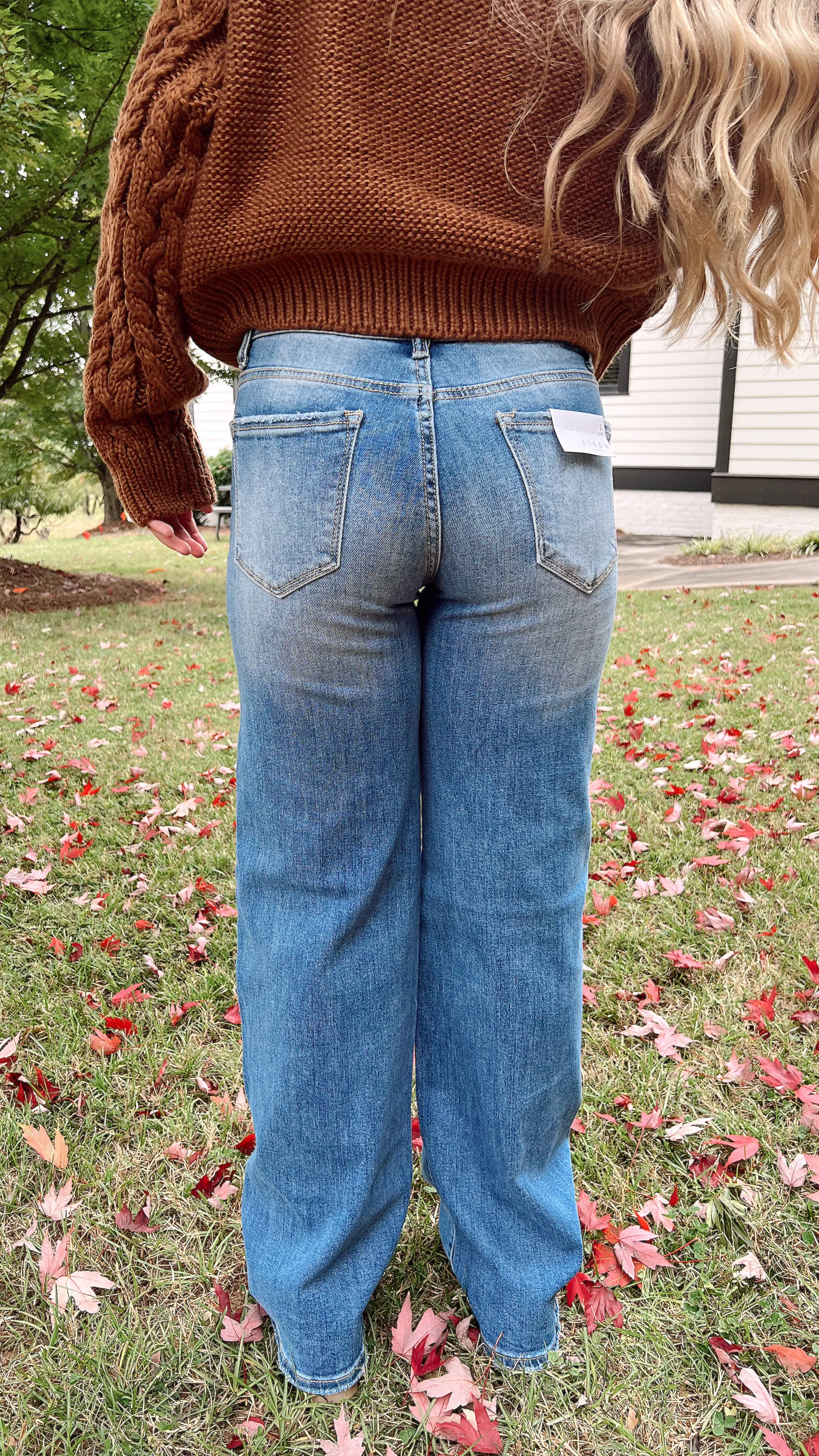 The Nancy Mid Rise Crossover Jean By Risen